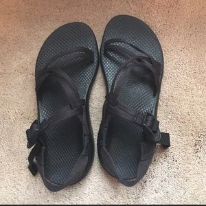 Black chacos